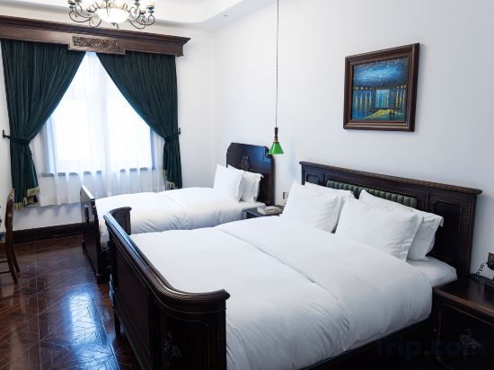 Memory Hotel Room Type - Family Room