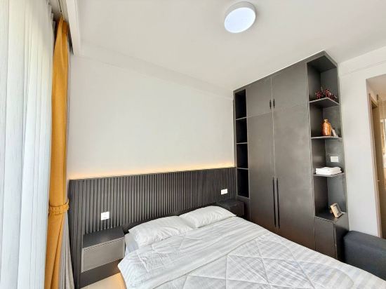 R Residence