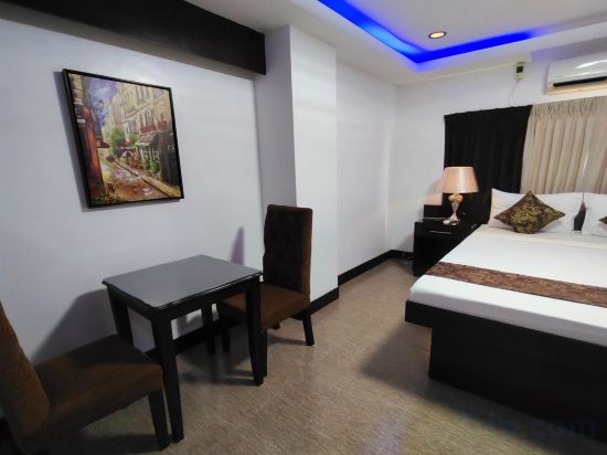 Bergamo Hotel Lingayen Room Type - Junior Executive