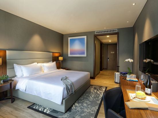 Makati Diamond Residences Room Type - 41sqm Studio Room