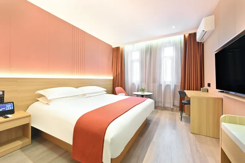 Pod Inn Collection Hotel (Beijing Chaoyang High-Speed Railway Station Shilibao Metro Station Store)