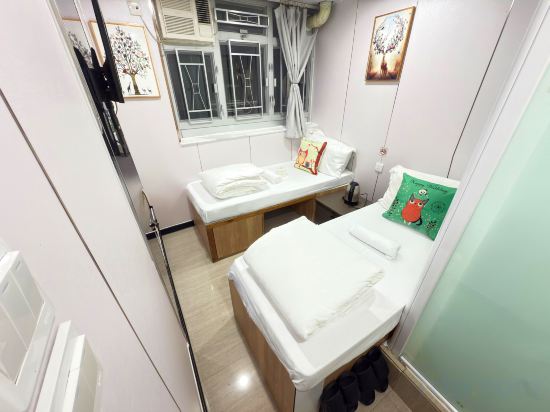 Apple Hostel Room Type - TWIN ROOM