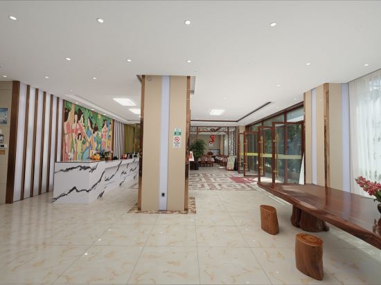 Others 2, Fengweizhu Hotel, Dehong Dai and Jingpo