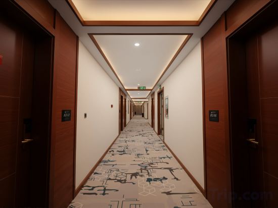 Others 3, Fengweizhu Hotel, Dehong Dai and Jingpo