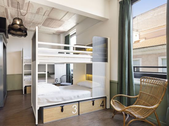 Generator Rome Room Type - 1 Bed in a 6 Bed Mixed Dorm