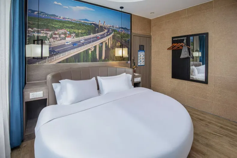 Qingmu Express (Nanjing Xinjiekou Xinjiekou Subway Station Fengfu Road)