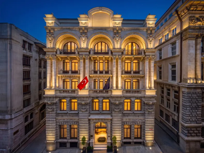 Les Temps Istanbul Karakoy, Curio Collection by Hilton