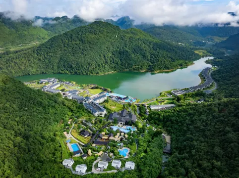 Shaoguan Ruyuan Lanshanyuan LN Dongfang Hot Spring Hotel