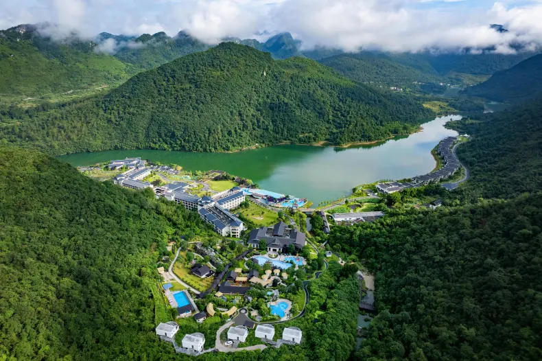 Shaoguan Ruyuan Lanshanyuan LN Dongfang Hot Spring Hotel