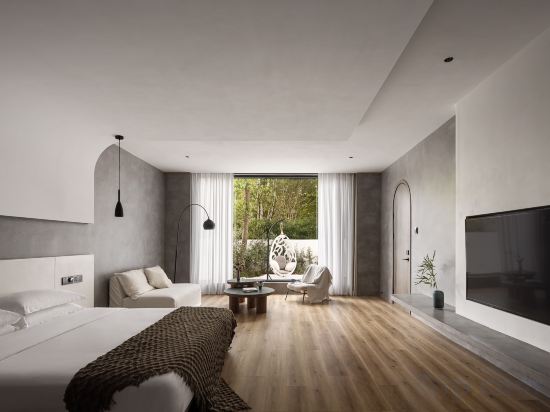 LANHAI  VILLA Room Type - Guestroom - Double Occupancy (Double bed)