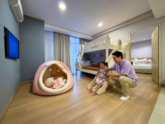 Asia Melaka Hotel managed by The Straits Hotel & Suites Room Type - Family Junior Suite