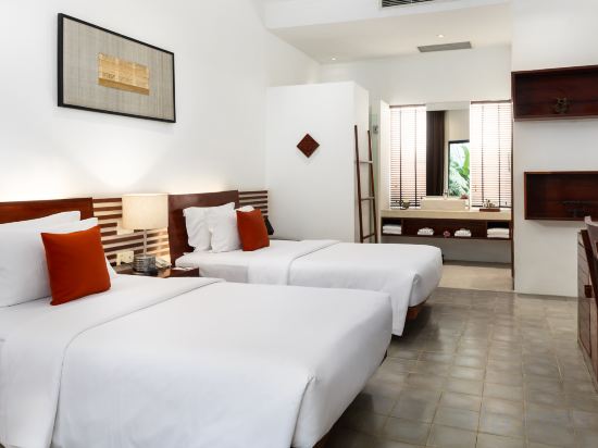 Lynnaya Urban River Resort Room Type - Deluxe Twin Bungalow Garden View 