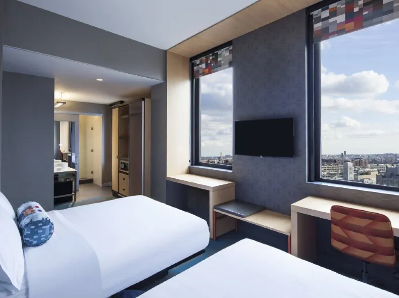 Aloft Long Island City-Manhattan View
