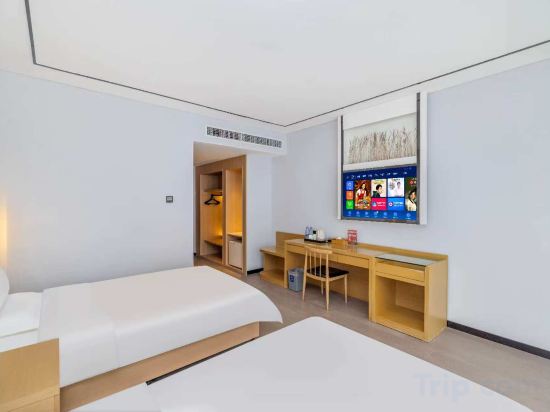 RGHCM Garden Resorts Room Type - Binhul Villa Two-Bedroom One-Living Room + Outdoor Barbecue + Family Audio-visual RGHCM Garden Resorts Room Type - Binhul Villa Two-Bedroom One-Living Room + Outdoor Barbecue + Family Audio-visual