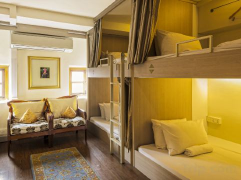Atelier Room Type - Bed In Super Single Mixed Capsule(Lower Deck)
