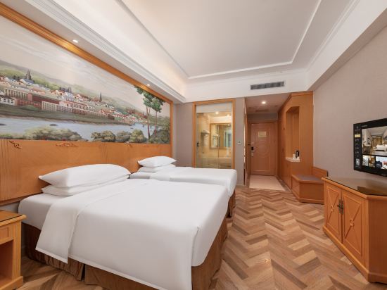 Vienna Hotel (Guangzhou Conghua Huanshi East Road Jiangpu)