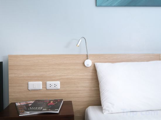 Chatswood Residences and Hotel Room Type - Deluxe Room
