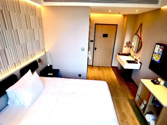 Beijing Pinggu Wanda Moments Hotel Room Type - Themed Capsule Room