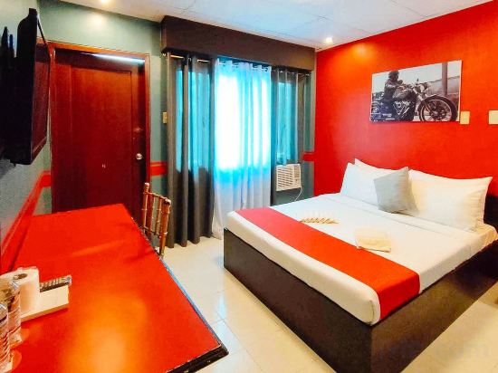 RedDoorz @ Hotel Dian Aparri Room Type - RedDoorz Room
