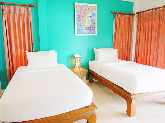 Bayview Resort Phi Phi Island - Beach Front Resort Room Type - Deluxe Villa