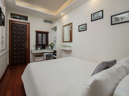 TrangTrang Premium Hotel Room Type - Superior Double Room