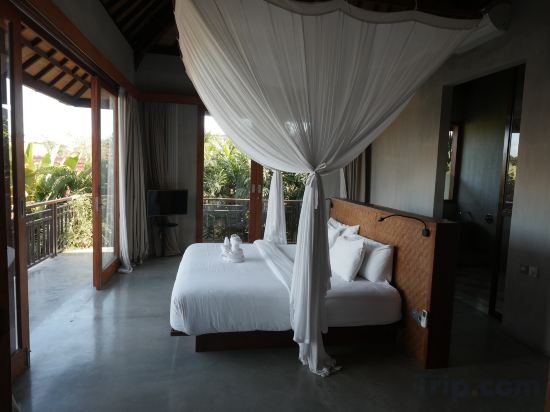 ZIN Berawa Villas & Bungalows - Tap to explore photos