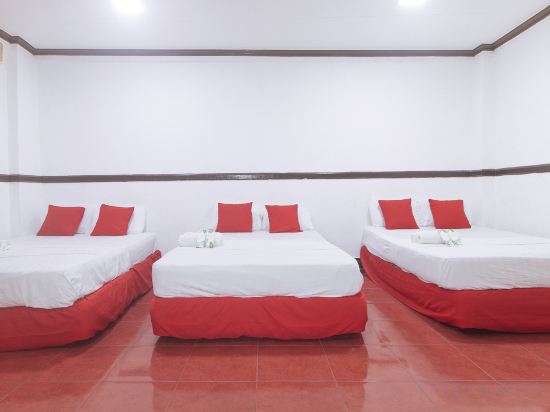 Max Travellers Inn Room Type - Family Room