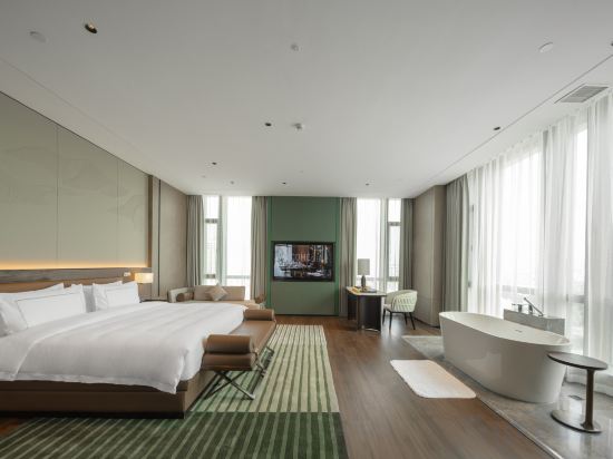 Shanghai HuHua Grand Hotel Room Type - Deluxe Grand Suite