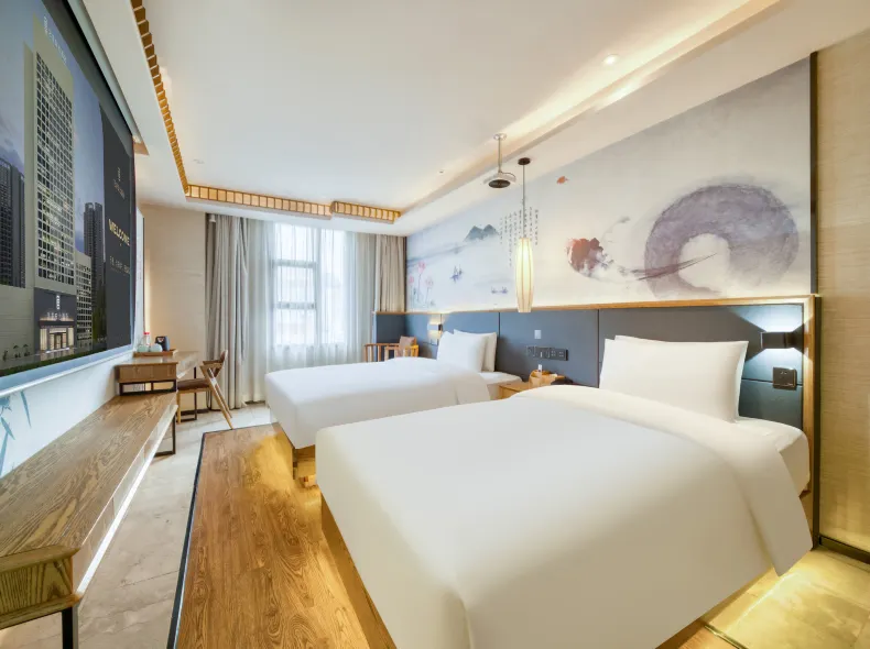Elong Anyun Hotel (Shanghai Hongqiao International Airport Ziteng Road Subway Station)