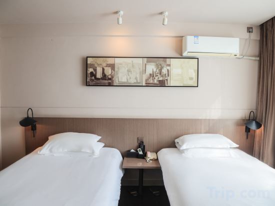 Jincheng Hotel (Beijing Minyun Development Zone) Room Type - Jincheng Exquisite Twin Room with Cozy Sunshine and Comfy Sleep Jincheng Hotel (Beijing Minyun Development Zone) Room Type - Jincheng Exquisite Twin Room with Cozy Sunshine and Comfy Sleep