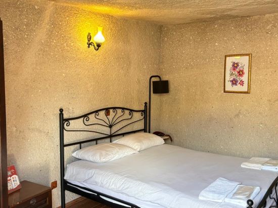Nature Park Cave Hotel Room Type - Cave Economy Double Bed Room