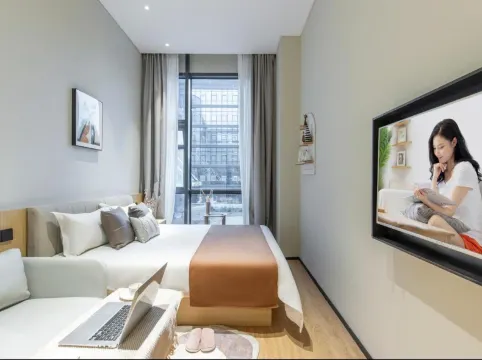 CJIA Premium Apartment (Shanghai Linkong Huiju Songhong Road Subway Station)