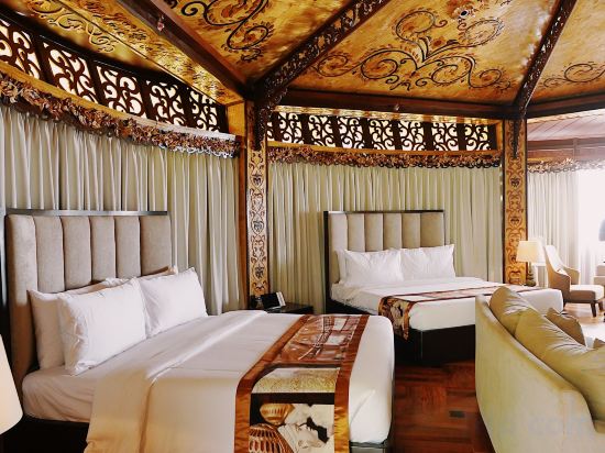 Rancho Bernardo Luxury Villas and Resort Room Type - Monarch Villa