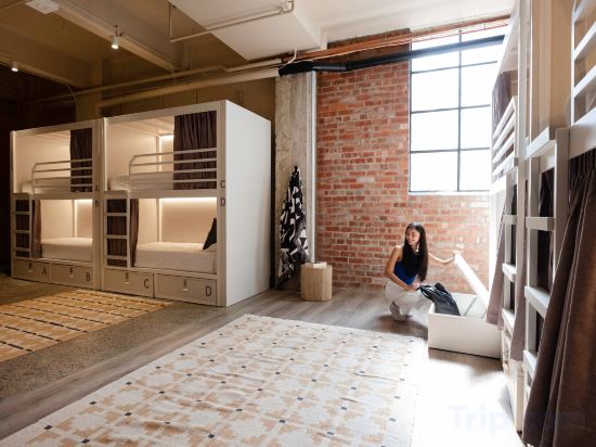 Little Drifter Melbourne Room Type - Bed in Superior 10 Bed Ensuite Dorm