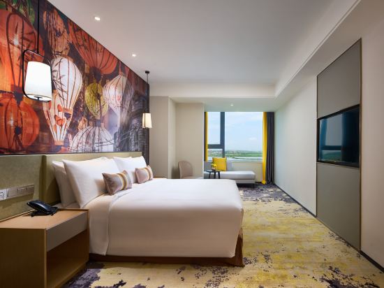 The QUBE Hotel Shanghai Sanjiagang Room Type - Superior Suite Garden View