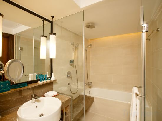 PARKROYAL Yangon Myanmar Hotel - Tap to explore photos