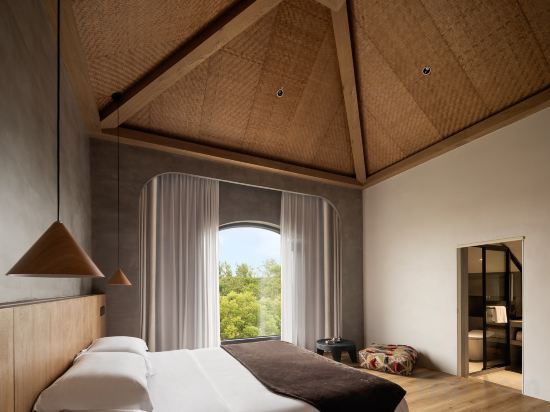 LANHAI  VILLA Room Type - Standard  Room