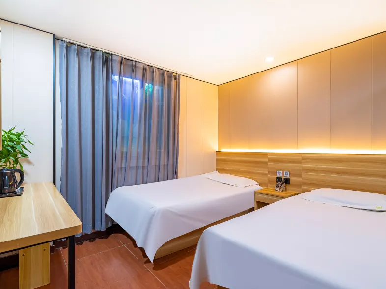 Changee Hotel MINI (Beijing Dongsi Shitiao Subway StationDongzhimen Hospital)