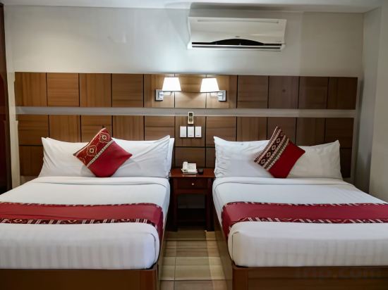 The Pinnacle Hotel and Suites Room Type - Family Room