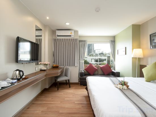 Bangkok Loft Inn - Tap to explore photos