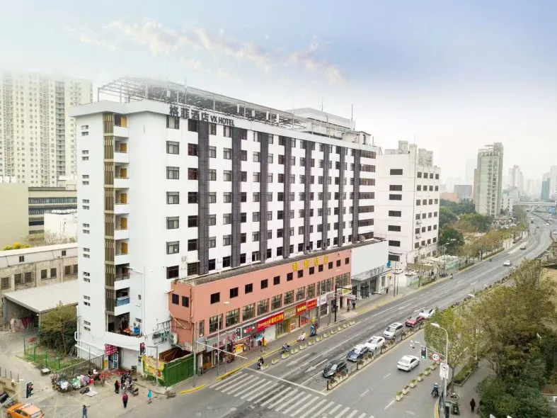 VX Hotel (Shanghai Beiwaitan Ningguo Road Subway Station)