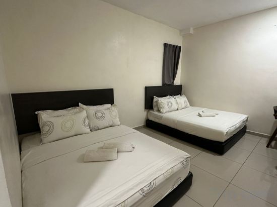 W F MOTEL Room Type - Deluxe Family Room