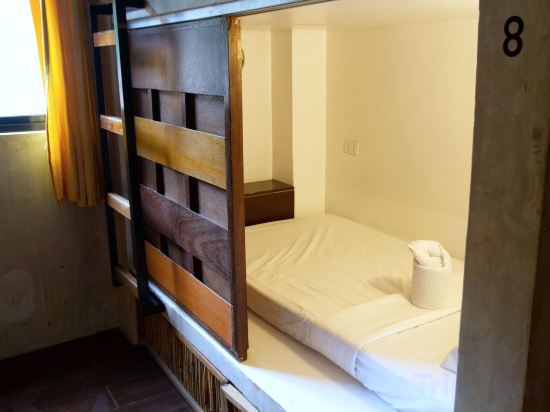 Happiness Hostel El Nido Room Type - Bed In 8-Bed Mixed Dormitory Room (Mixed Gender)