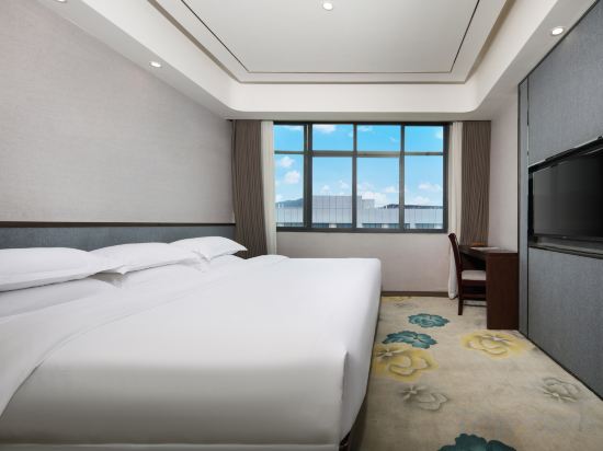 Park Inn Kunming Airport Room Type - Premier Executive Suite