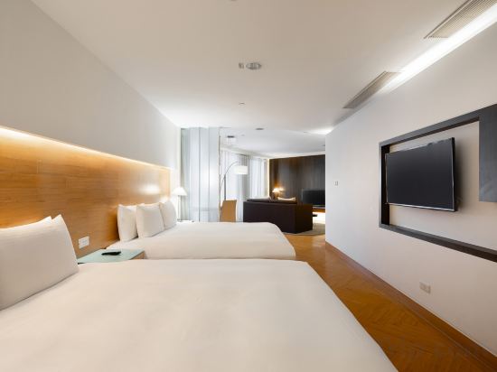 Tempus Hotel Taichung - Tap to explore photos