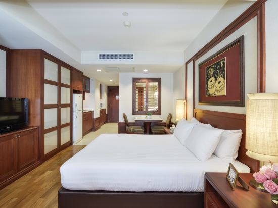 Centre Point Sukhumvit Thong Lo Room Type - Deluxe King Or Twin Room