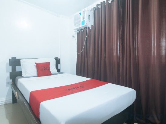 RedDoorz at LFamili Hotel Boracay Room Type - RedDoorz Deluxe Room
