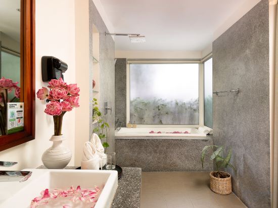Indra Angkor Residence - Tap to explore photos