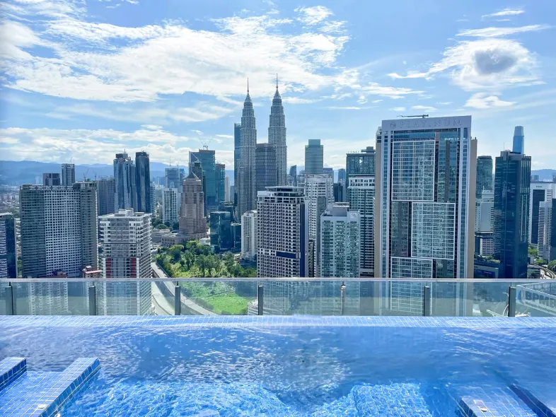 LUXE Infinitum KLCC by WSD