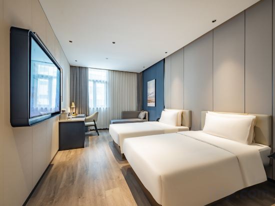 Atour Hotel